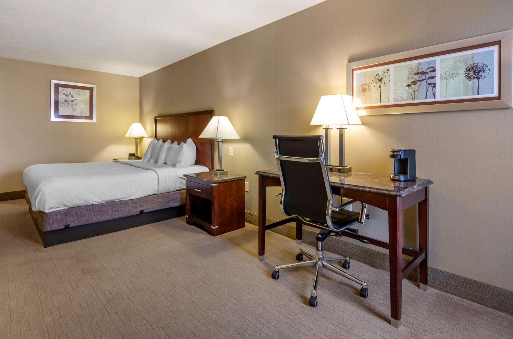 Best Western Plus Inn At Hunt Ridge Лексингтон Экстерьер фото